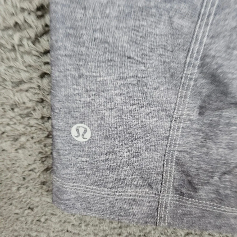 Lululemon Athletica Women 10 Gray Heathered Recycled Polyester Spandex Crops